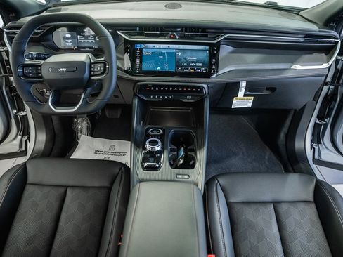 New 2026 Jeep Cherokee Overland image 21