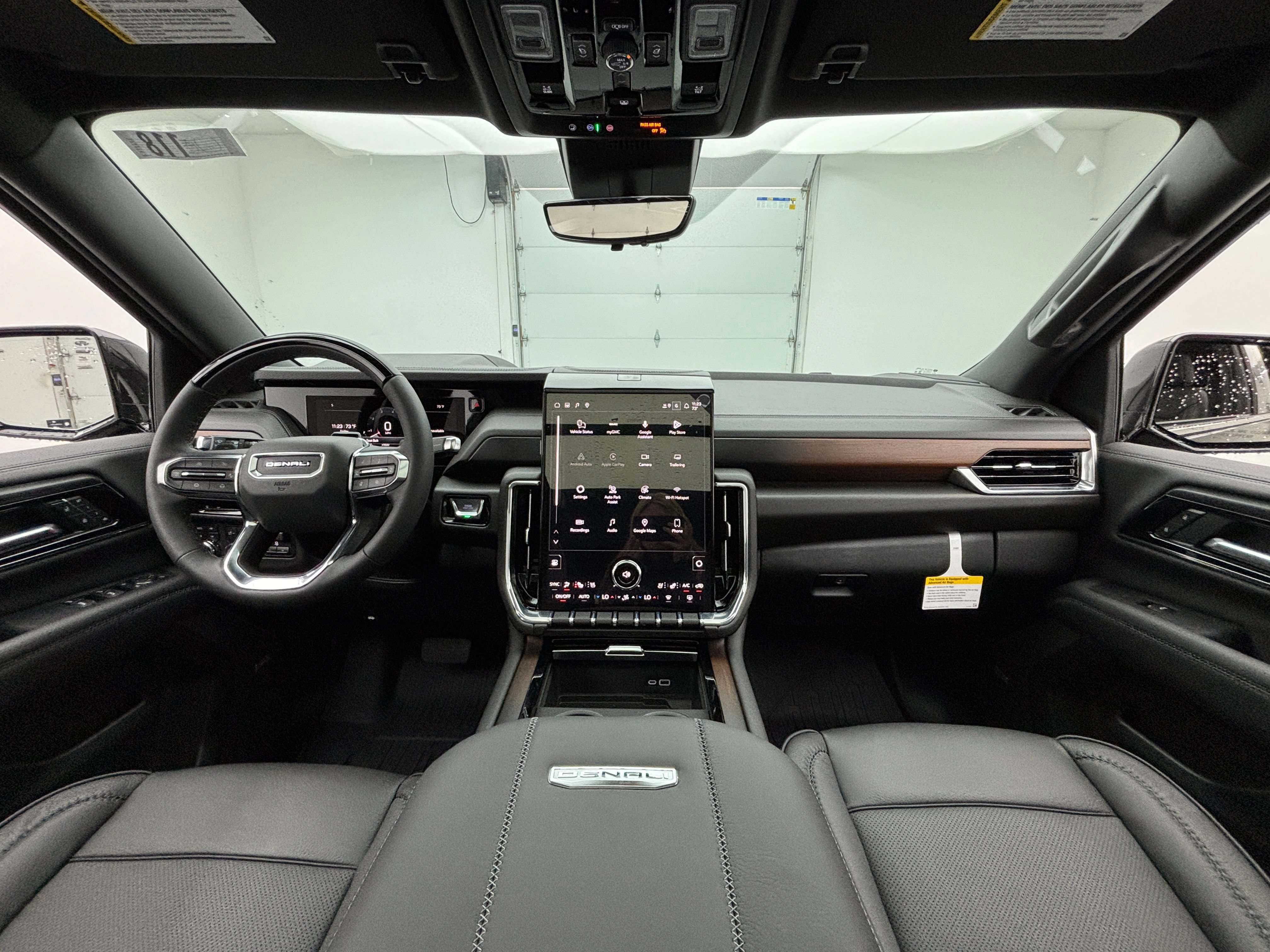 New 2026 GMC Yukon Denali AWD/4WD image 3