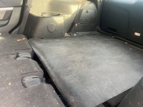 Used 2017 Ford Explorer XLT w/ Equipment Group 202A image 9