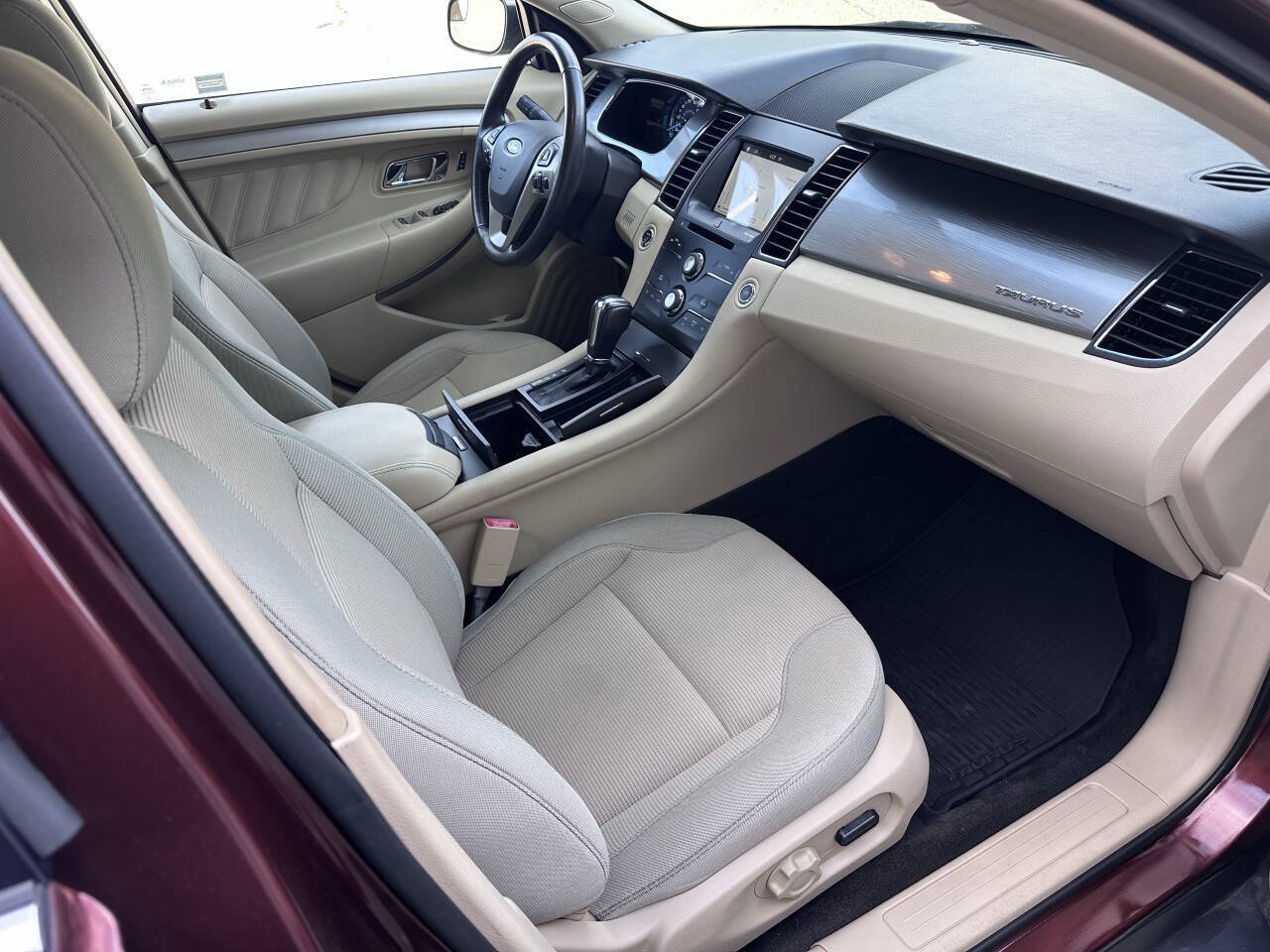 Used 2016 Ford Taurus SEL w/ Equipment Group 201A FWD image 37