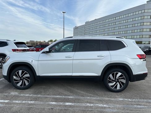 New 2024 Volkswagen Atlas SEL image 7
