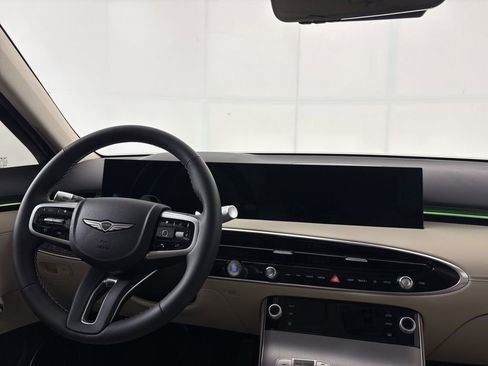 New 2026 Genesis GV70 2.5T Advanced AWD/4WD image 26