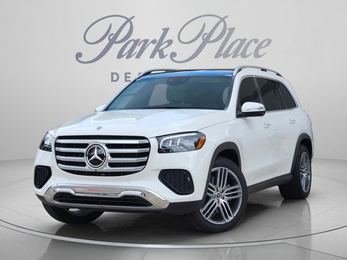 Certified 2025 Mercedes-Benz GLS 450 4MATIC image 1