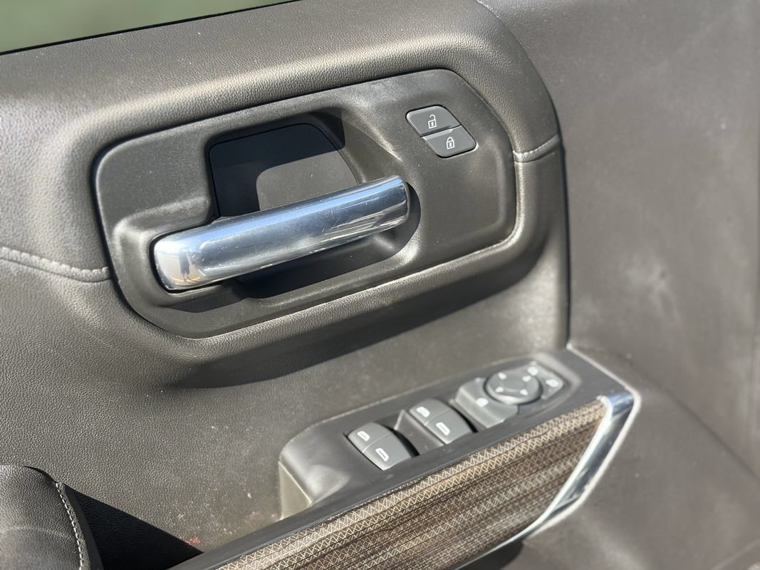 Used 2021 Chevrolet Silverado 1500 RST AWD/4WD image 14