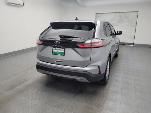Used 2024 Ford Edge SEL AWD/4WD image 7