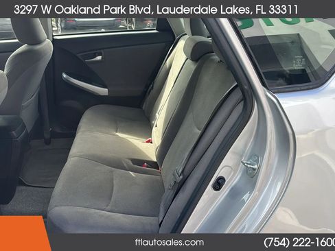 Used 2015 Toyota Prius Two image 25