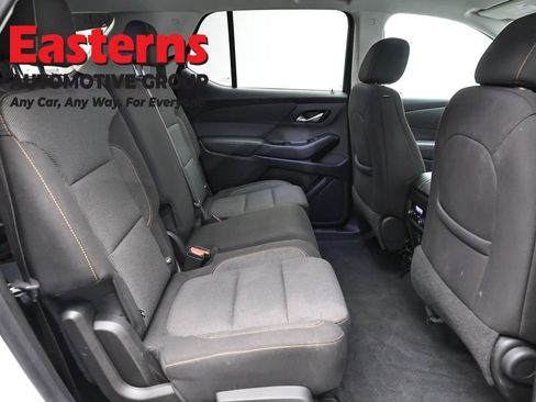 Used 2021 Chevrolet Traverse LS AWD/4WD image 22