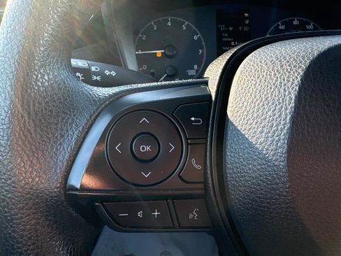 Used 2023 Toyota Corolla LE image 20