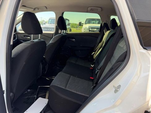 Used 2023 Nissan Rogue SV AWD/4WD image 9