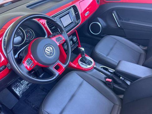Used 2018 Volkswagen Beetle 2.0T S FWD image 11