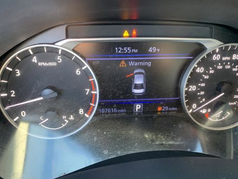 Used 2021 Nissan Altima 2.5 SR w/ SR Premium Package image 17