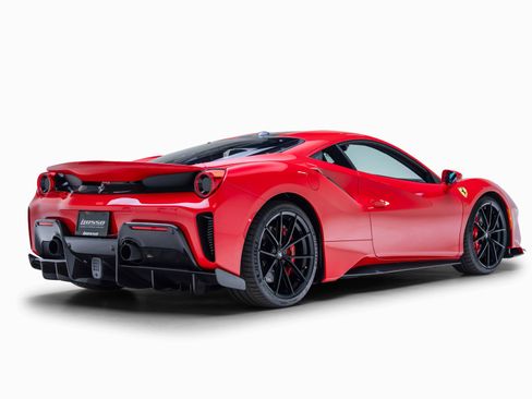 Used 2020 Ferrari 488 Pista Coupe RWD image 40
