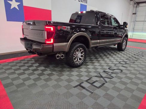 Used 2020 Ford F250 King Ranch w/ King Ranch Ultimate Package AWD/4WD image 24