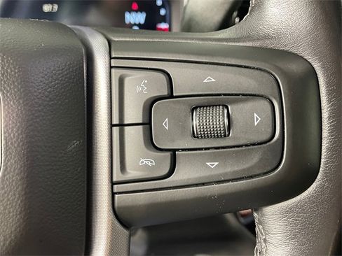 Used 2022 GMC Sierra 1500 Elevation image 11