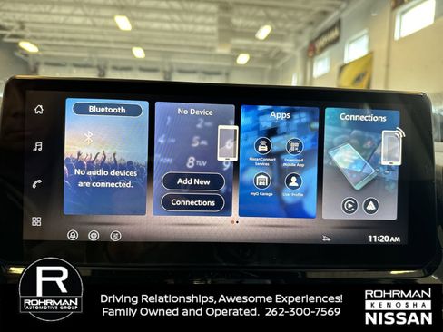 New 2026 Nissan Pathfinder SL image 6