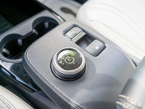 Used 2021 Ford Mustang Mach-E Premium image 34