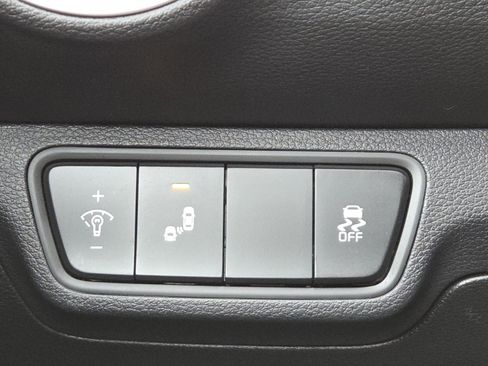 Used 2023 Kia Forte LXS w/ LXS Technology Package image 6