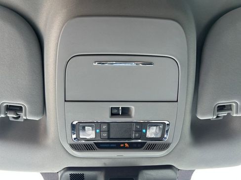 Used 2021 Ford F150 Lariat RWD image 16