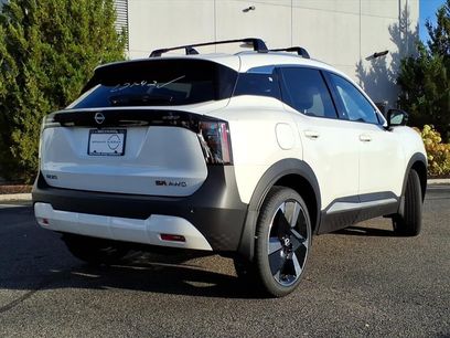 New 2026 Nissan Kicks SR w/ Cold Weather Package