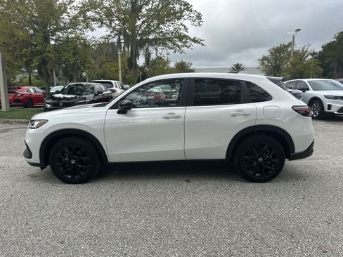 Used 2024 Honda HR-V Sport image 3