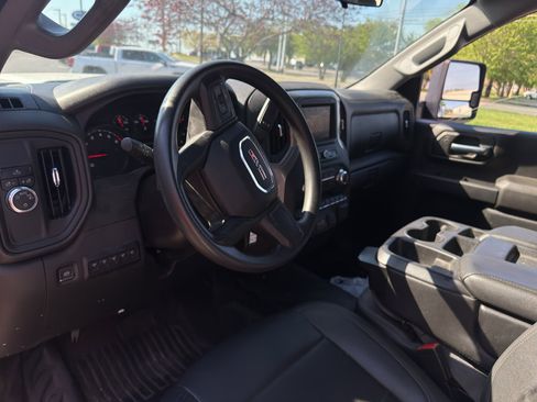 Used 2022 GMC Sierra 2500 Pro w/ Convenience Package image 15