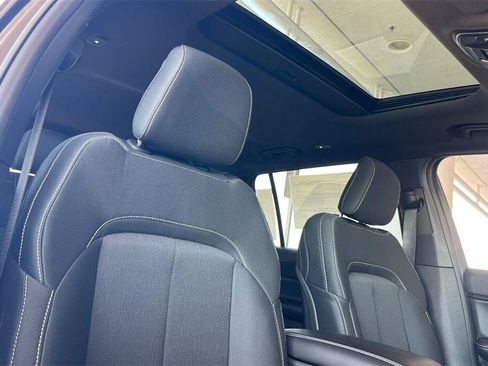 New 2025 Jeep Grand Cherokee L Laredo w/ Luxury Tech Group I image 17