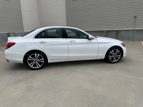 Used 2018 Mercedes-Benz C 300 4MATIC Sedan image 8