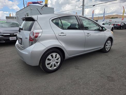 Used 2013 Toyota Prius C Two FWD image 4