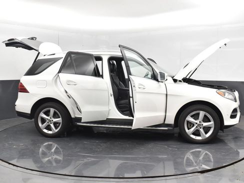 Used 2019 Mercedes-Benz GLE 400 4MATIC w/ Premium 1 Package image 35