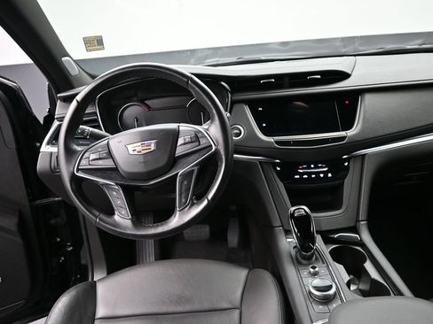 Certified 2024 Cadillac XT5 Premium Luxury AWD/4WD image 13