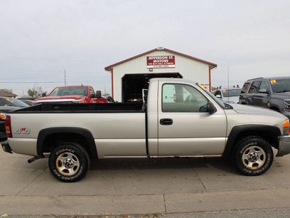 Used 2004 GMC Sierra 1500 W/T w/ Light Duty Power Package