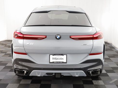 New 2026 BMW X6 xDrive40i image 17