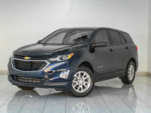 Used 2021 Chevrolet Equinox LS image 4