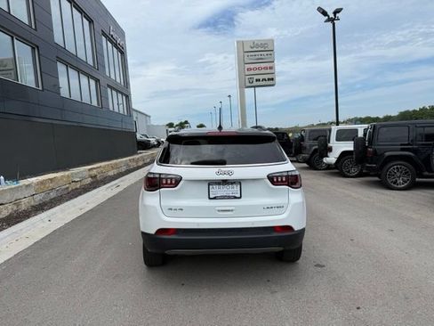 Used 2024 Jeep Compass Limited AWD/4WD image 4