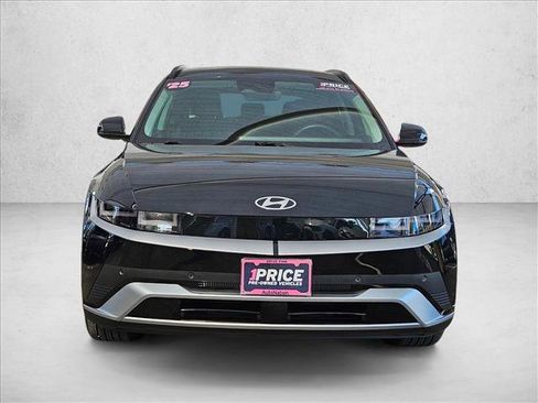Used 2025 Hyundai Ioniq 5 SEL RWD image 2