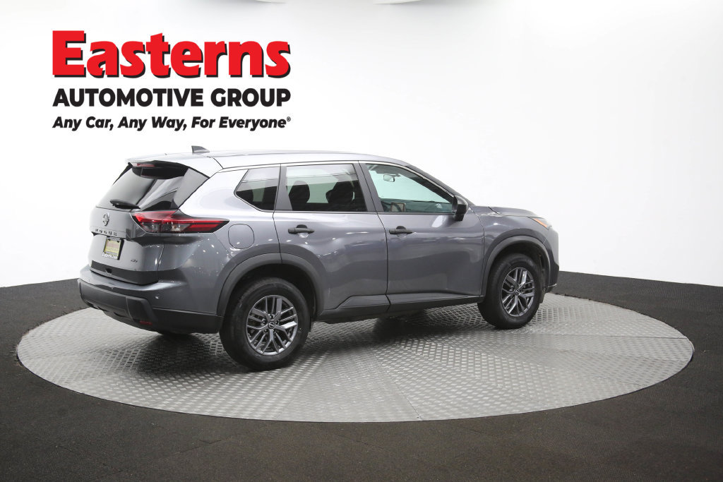 Used 2024 Nissan Rogue S AWD/4WD image 44