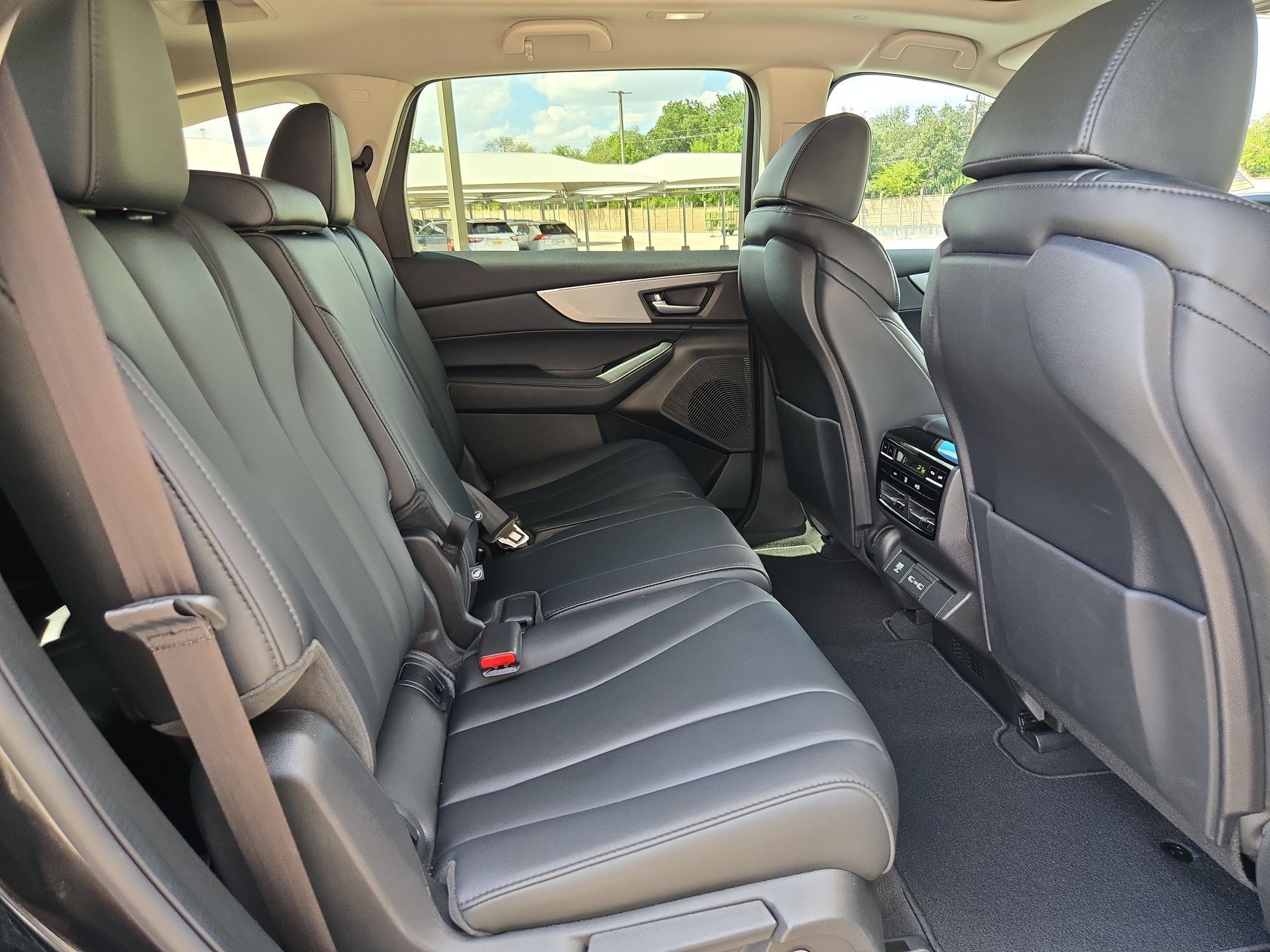 Certified 2023 Acura MDX FWD image 25