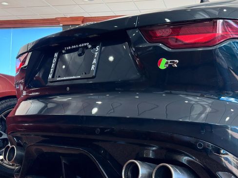 Used 2021 Jaguar F-TYPE R image 7