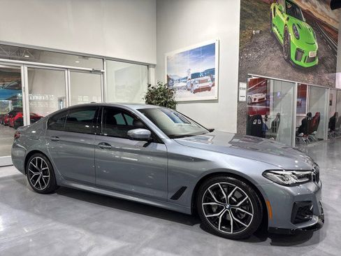 Used 2021 BMW 530i RWD image 5