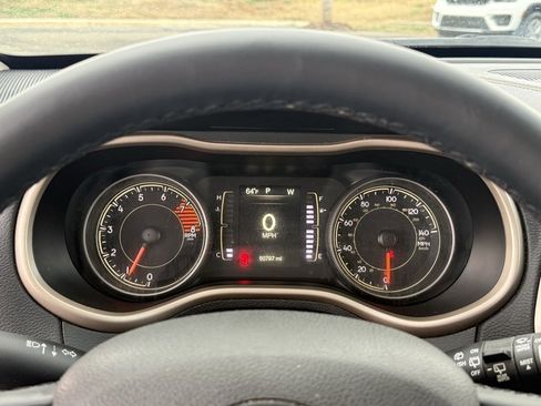 Used 2017 Jeep Cherokee Latitude w/ Safety/Convenience Group image 17