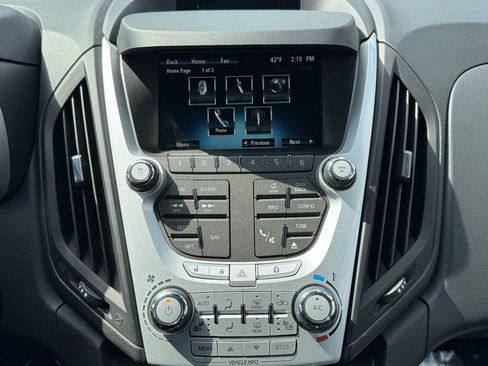 Used 2015 Chevrolet Equinox LTZ image 11