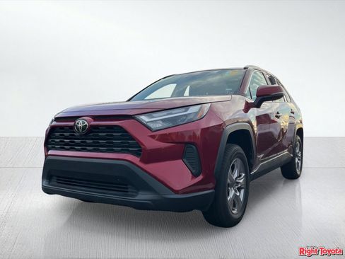 Certified 2025 Toyota RAV4 XLE AWD/4WD image 2