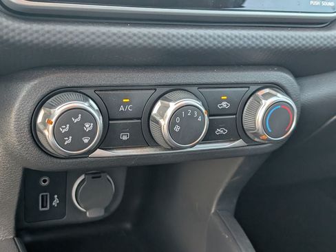 Certified 2025 Nissan Kicks Play S FWD image 17