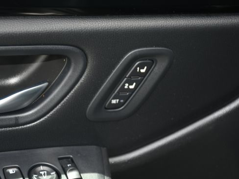 Certified 2025 Honda Pilot EX-L image 11