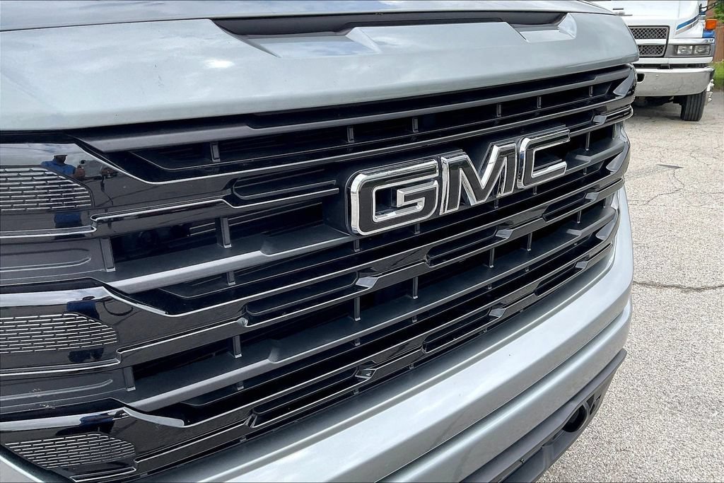 Used 2024 GMC Sierra 1500 Elevation w/ LPO, Elevation Black Package RWD image 26