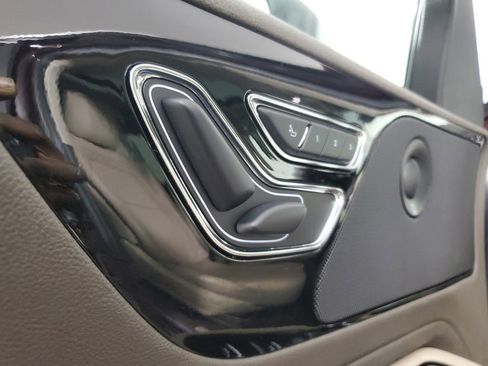 Used 2023 Lincoln Aviator Reserve w/ Equipment Group 201A image 20