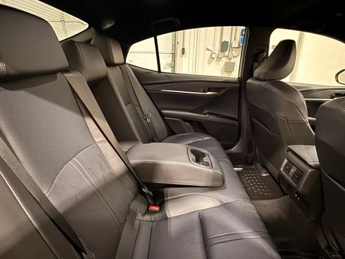 Used 2025 Toyota Camry XSE FWD image 33