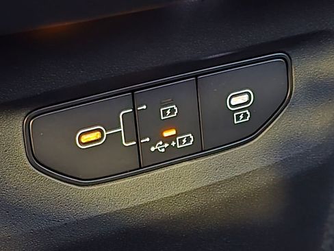 New 2025 Kia EV6 Wind image 30