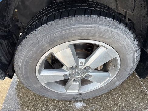 Used 2007 Toyota Tundra SR5 image 2