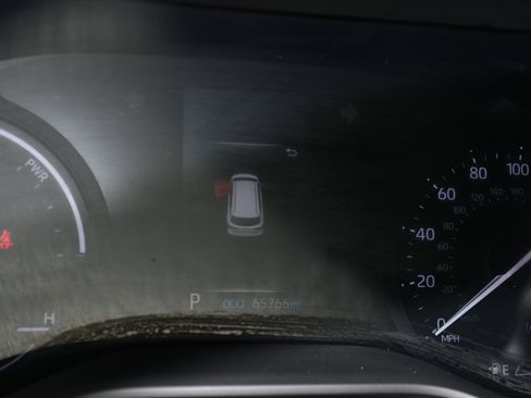 Used 2023 Toyota Sienna LE image 13